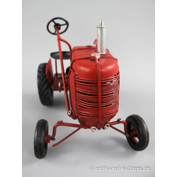 Traktor rot Blechmodell 17 cm