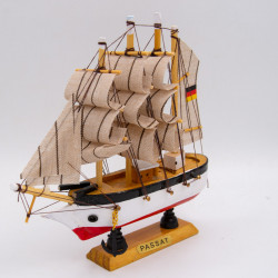 Modellschiff Passat Viermastbark Schiffsmodell aus Holz - 16 cm